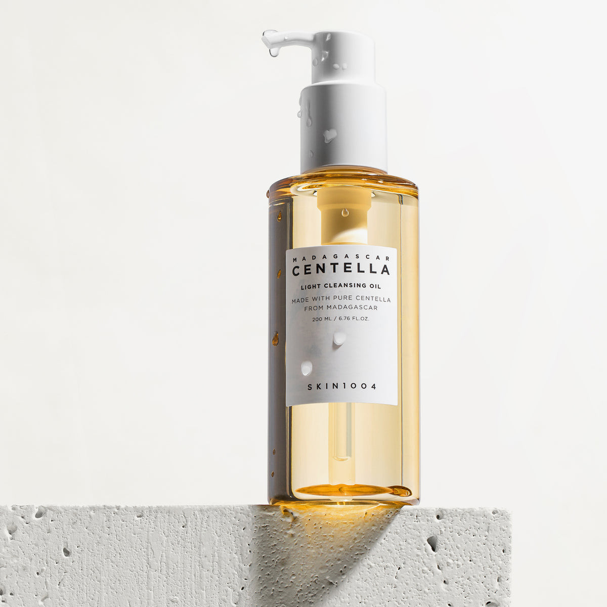 Madagascar centella light Cleansing Oil 200ml